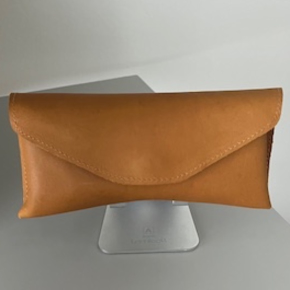 EYEGLASS CASE BETTER WAY DESIGNS LEATHER ARTISANAL - Picture 1 of 5